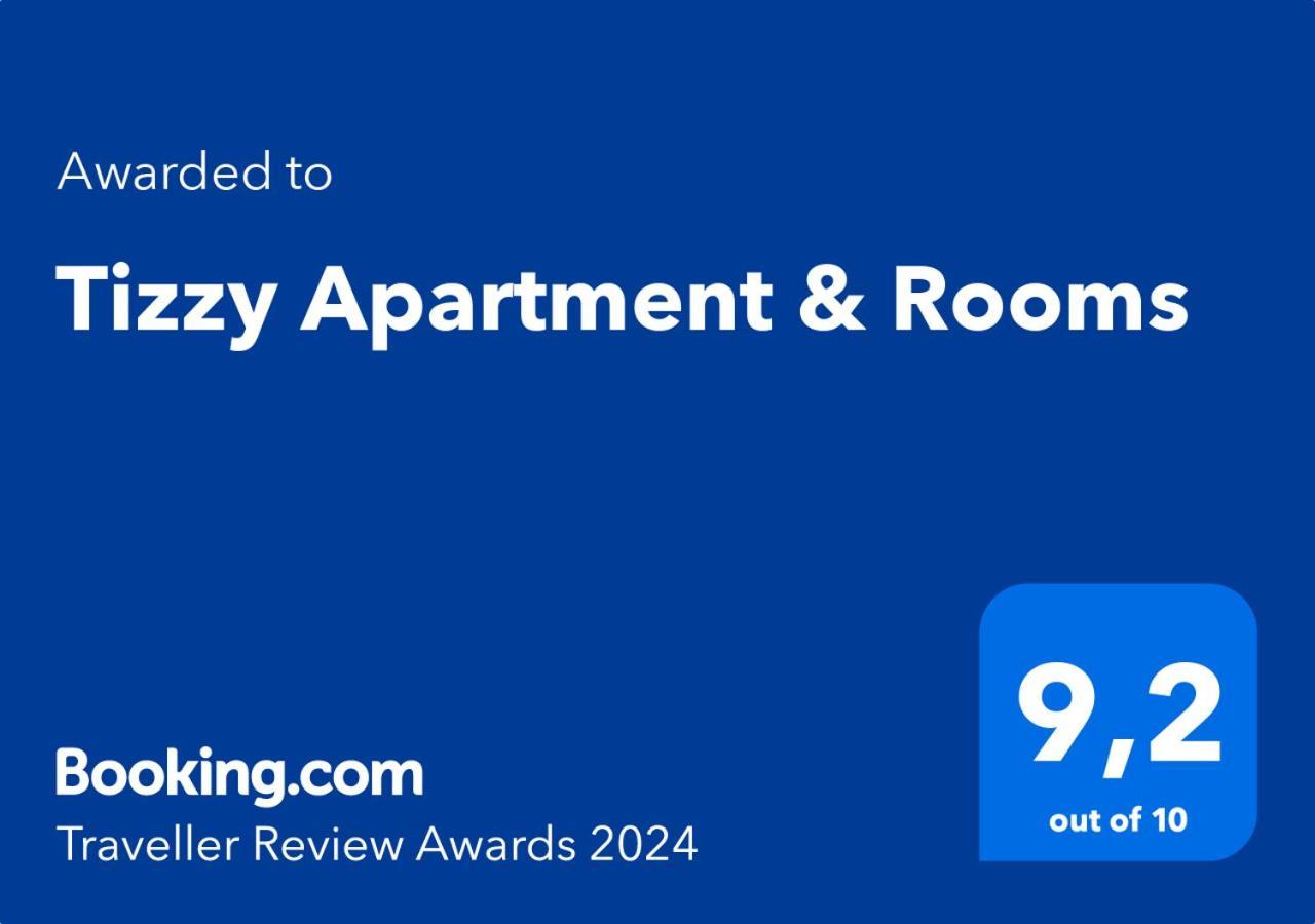 Tizzy Apartment & Rooms Bari Exteriör bild